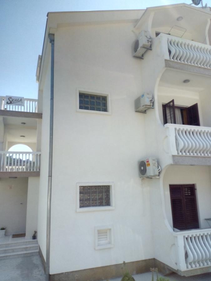 סוטומורה Apartments Skala מראה חיצוני תמונה