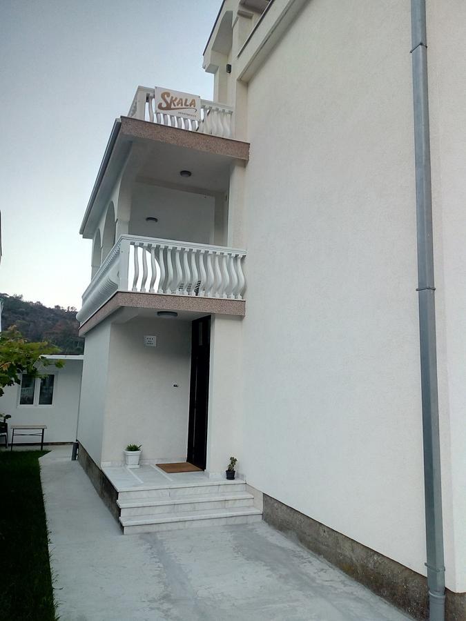 סוטומורה Apartments Skala מראה חיצוני תמונה
